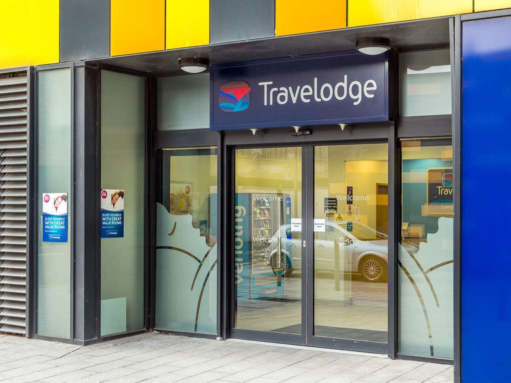 Travelodge London Barking Exteriér fotografie
